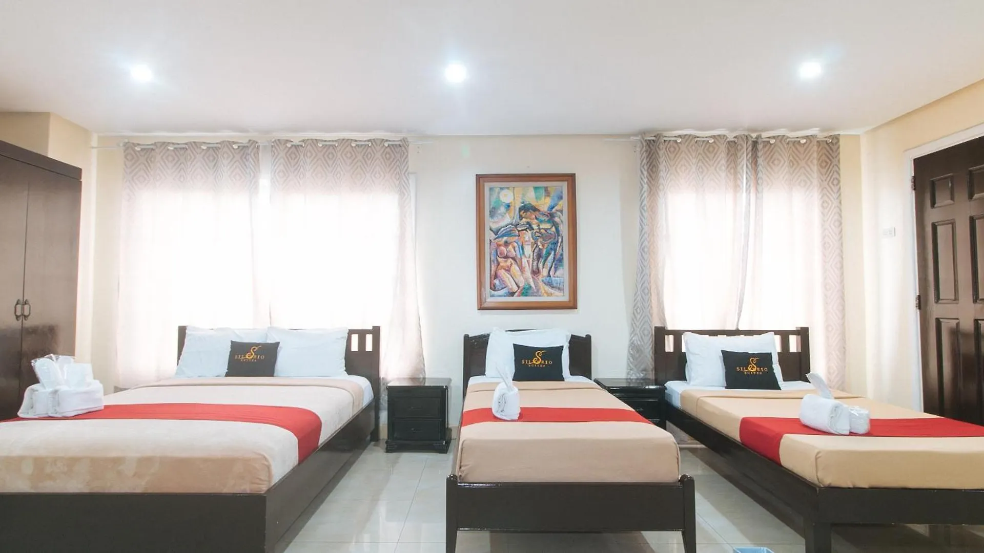 153 Silverio Suites Paranaque City Hotel