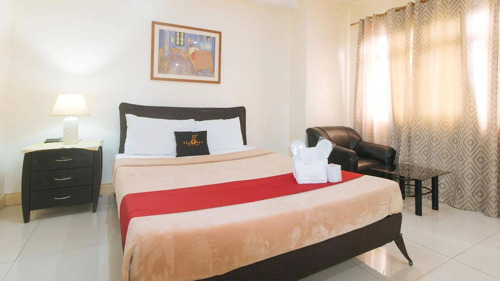 153 Silverio Suites Paranaque City