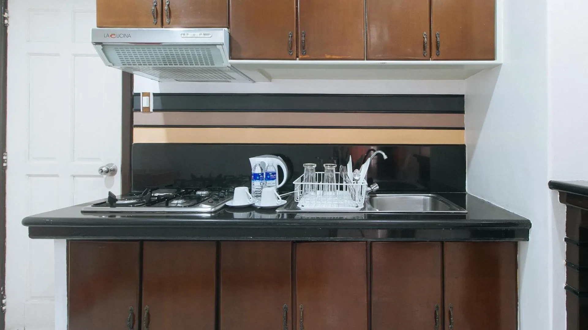 153 Silverio Suites Paranaque City 3*,  Philippines