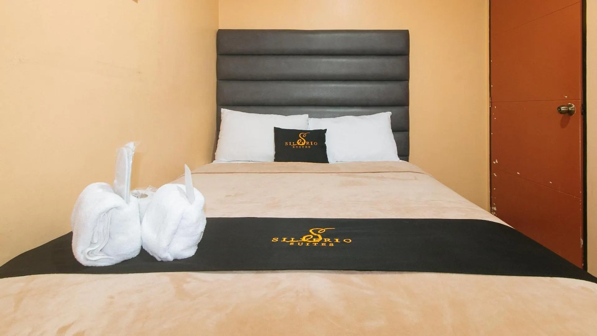 153 Silverio Suites Paranaque City 3*,  Philippines